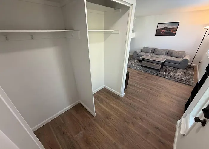 3br Sleeps 10 Walk To Old Town *